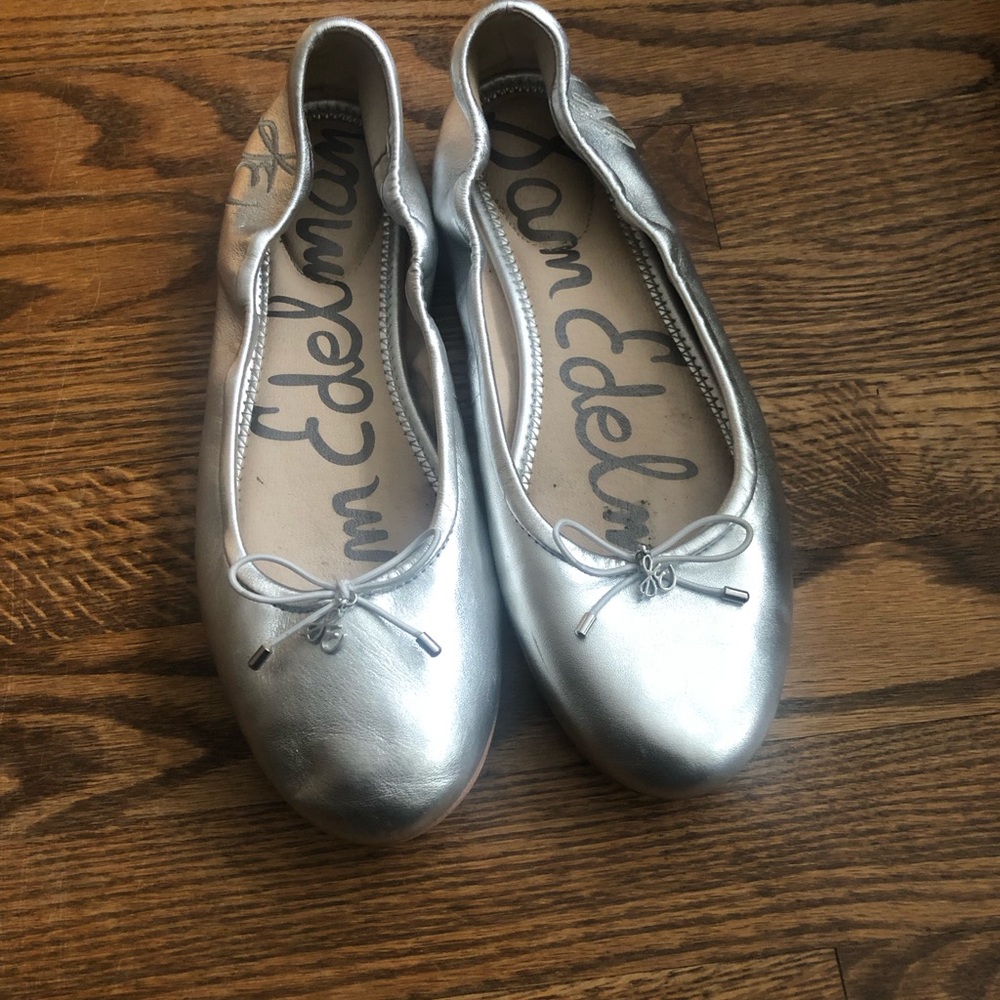 Sam Edelman Sliver Felicia Flat great condition size 8.5